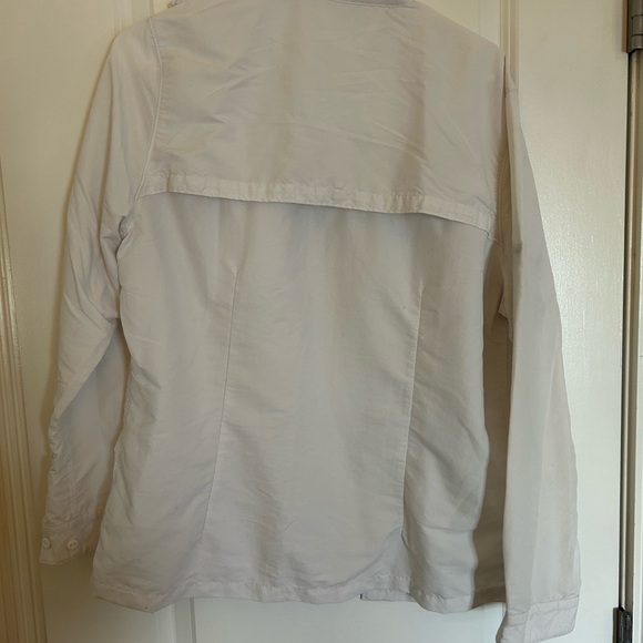 Button down sun protected fabric utility blouse - Picture 2 of 3